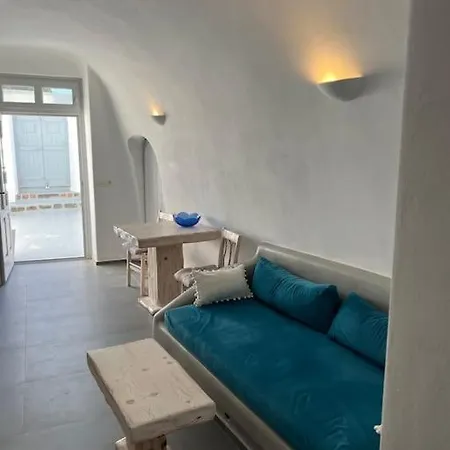 Nostos Cave House With Jacuzzi