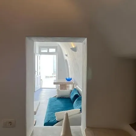 Nostos Cave House With Jacuzzi 아파트