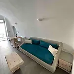 Appartamento Nostos Cave House With Jacuzzi