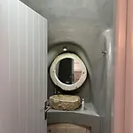 Nostos Cave House With Jacuzzi *