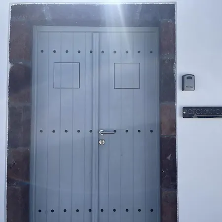 Nostos Cave House With Jacuzzi Apartment