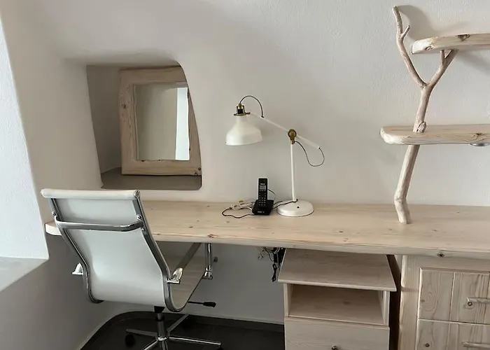 Apartment Nostos Cave House With Jacuzzi