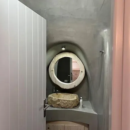 Nostos Cave House With Jacuzzi *